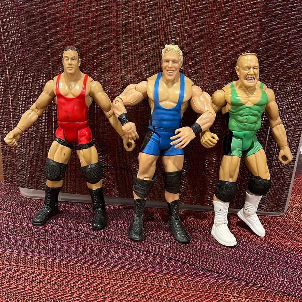 Set of 3 WWE action figures